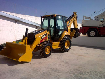 Renta-de-Caterpillar-420E-2008